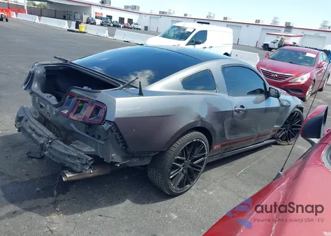 2013 Ford Mustang V6 из США, поврежденный, VIN 1ZVBP8AM1D5255413